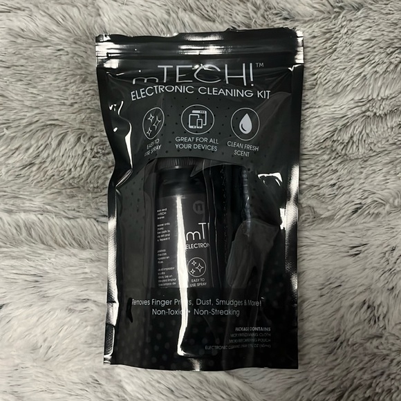 Brand new mTECH! cleaning kit > fully sealed pull tab was pulled - Picture 1 of 1